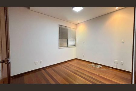 Apartamento à venda com 3 quartos, 104m² em Sion, Belo Horizonte
