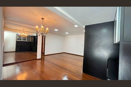 Apartamento à venda com 3 quartos, 104m² em Sion, Belo Horizonte