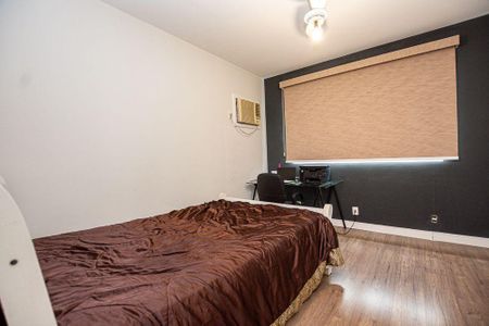 Casa à venda com 5 quartos, 337m² em Serra Grande, Niterói