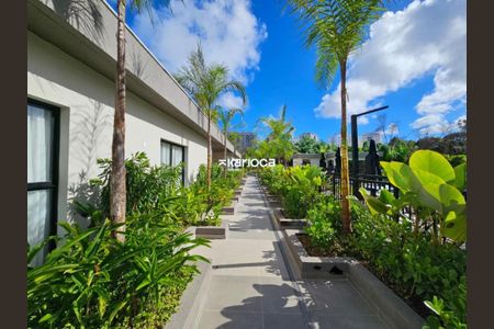 Apartamento à venda com 64m², 2 quartos e 1 vaga