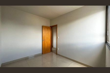 Apartamento à venda com 3 quartos, 227m² em Prado, Belo Horizonte