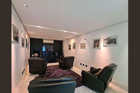 Casa à venda com 6 quartos, 533m² em Buritis, Belo Horizonte