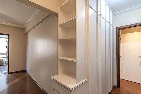 Apartamento para alugar com 4 quartos, 211m² em Vila Nova Conceição, São Paulo