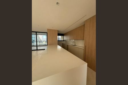 Apartamento à venda com 283m², 3 quartos e 4 vagas Apartamento à venda com 283m², 3 quartos e 4 vagasFoto 05