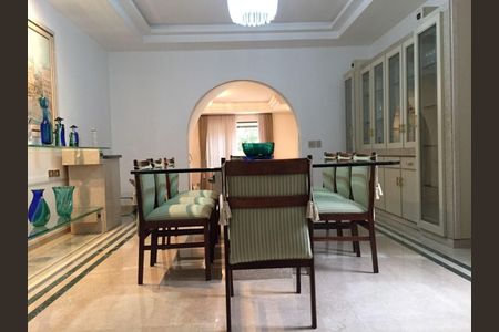 Casa à venda com 6 quartos, 1181m² em Interlagos, São Paulo