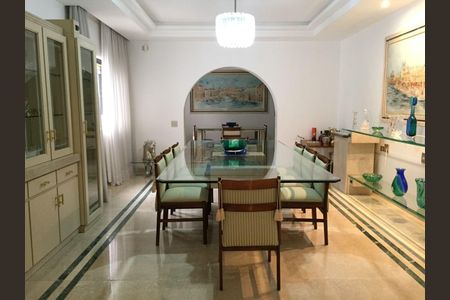 Casa à venda com 6 quartos, 1181m² em Interlagos, São Paulo