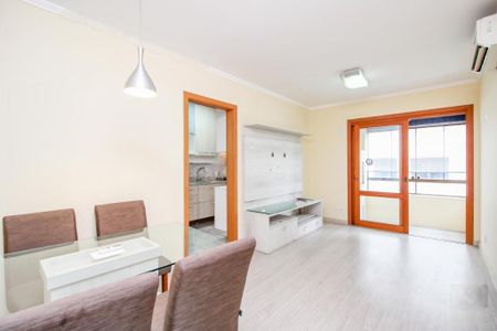 Apartamento à venda com 1 quarto, 48m² em Sede, Porto Alegre