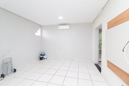 Casa para alugar com 100m², 2 quartos e sem vagaSala