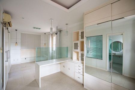 Casa à venda com 4 quartos, 200m² em Santa Rosa, Niterói