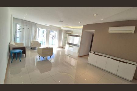 Apartamento à venda com 4 quartos, 155m² em Icaraí, Niterói