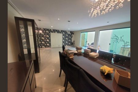 Casa à venda com 4 quartos, 188m² em Chácara Santo Antônio (Zona Leste), São Paulo