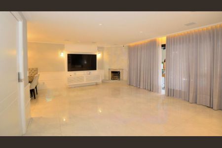 Apartamento à venda com 3 quartos, 190m² em Alto de Pinheiros, São Paulo