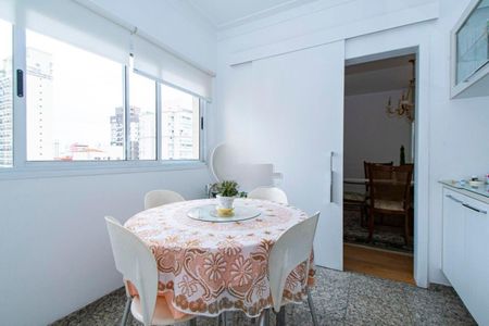 Apartamento para alugar com 3 quartos, 182m² em Santa Cecilia, São Paulo