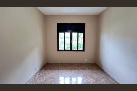 Casa à venda com 3 quartos, 120m² em Santa Rosa, Niterói