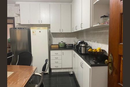 Casa à venda com 390m², 4 quartos e 4 vagasFoto 22