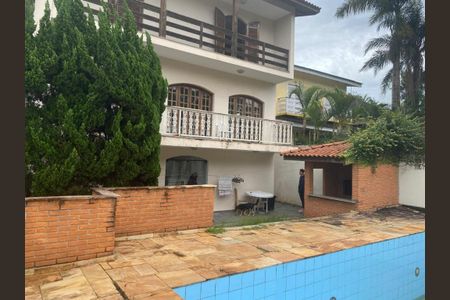 Casa à venda com 390m², 4 quartos e 4 vagasFoto 24