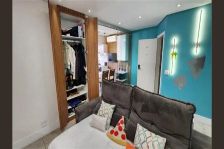Apartamento à venda com 45m², 3 quartos e 3 vagas