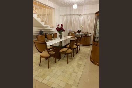 Casa à venda com 4 quartos, 344m² em Parque dos Principes, São Paulo