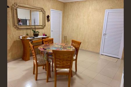 Casa à venda com 4 quartos, 344m² em Parque dos Principes, São Paulo