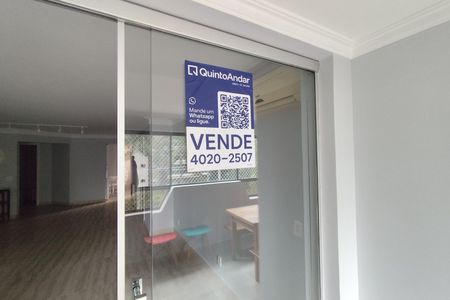 Apartamento à venda com 198m², 3 quartos e 3 vagasPlaquinha