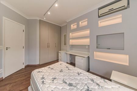 Apartamento à venda com 198m², 3 quartos e 3 vagasSuite 2