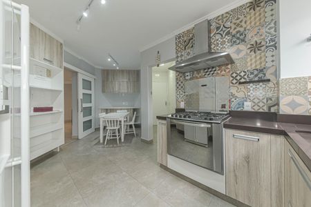 Apartamento à venda com 198m², 3 quartos e 3 vagasCozinha