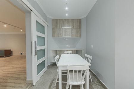 Apartamento à venda com 198m², 3 quartos e 3 vagasCozinha