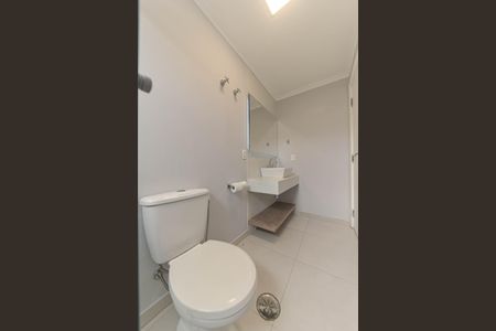 Apartamento à venda com 198m², 3 quartos e 3 vagasBanheiro da Suíte 2