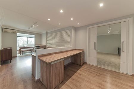 Apartamento à venda com 198m², 3 quartos e 3 vagasEscritório