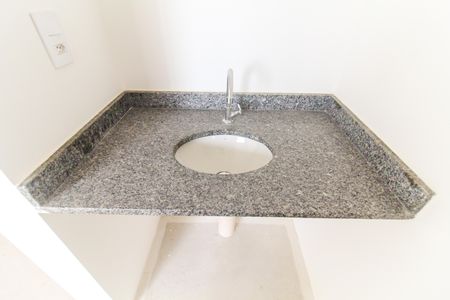 Apartamento à venda com 32m², 2 quartos e sem vagaBanheiro