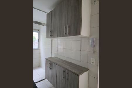 Apartamento para alugar com 45m², 2 quartos e sem vagaCozinha e Área de Serviço