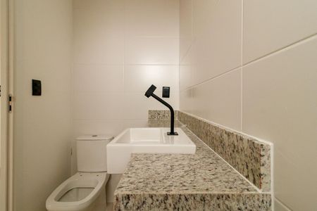 Apartamento à venda com 95m², 3 quartos e 2 vagas Apartamento à venda com 95m², 3 quartos e 2 vagasBanheiro da Suíte