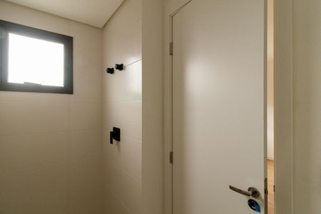 Apartamento à venda com 95m², 3 quartos e 2 vagas Apartamento à venda com 95m², 3 quartos e 2 vagasBanheiro da Suíte