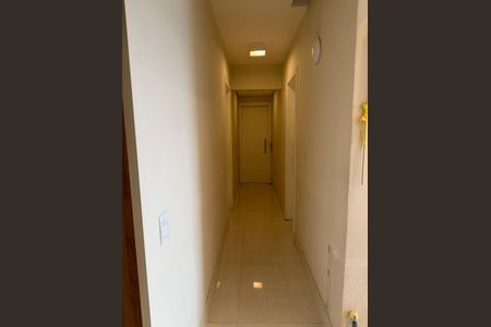 Apartamento à venda com 131m², 3 quartos e 3 vagas Apartamento à venda com 131m², 3 quartos e 3 vagasCorredor