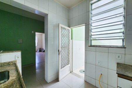 Casa à venda com 198m², 2 quartos e 1 vagaCozinha 