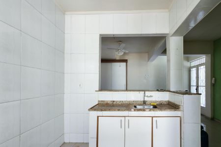 Casa à venda com 198m², 2 quartos e 1 vagaCozinha 