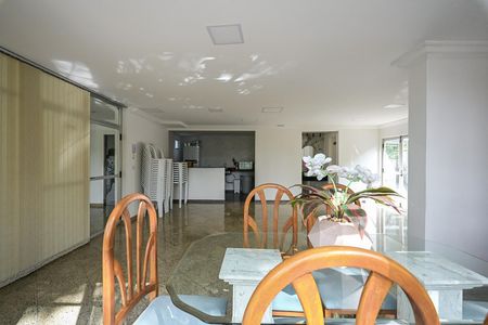 Apartamento para alugar com 37m², 1 quarto e 1 vagaSalão de Festa