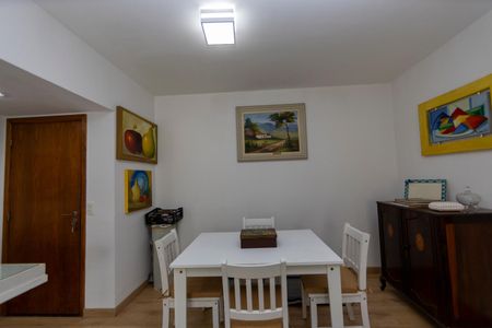 Apartamento para alugar com 77m², 3 quartos e 2 vagas Apartamento para alugar com 77m², 3 quartos e 2 vagasSala