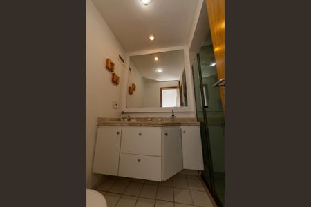 Apartamento para alugar com 77m², 3 quartos e 2 vagas Apartamento para alugar com 77m², 3 quartos e 2 vagasBanheiro