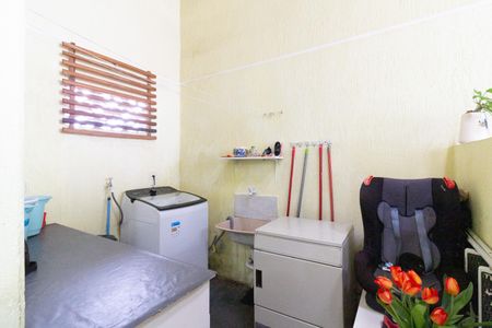 Casa à venda com 130m², 3 quartos e 2 vagasÁrea de Serviço