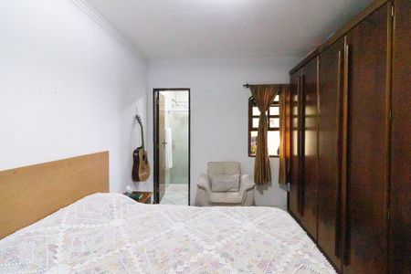 Casa à venda com 130m², 3 quartos e 2 vagasQuarto 3 - Suíte