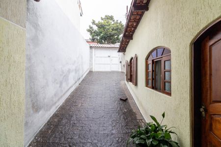 Casa à venda com 130m², 3 quartos e 2 vagasGaragem