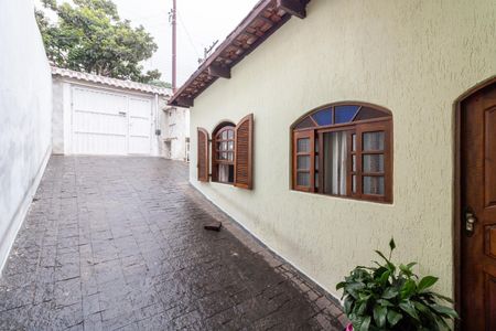 Casa à venda com 130m², 3 quartos e 2 vagasGaragem