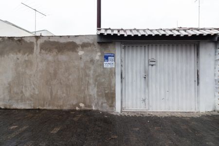 Casa à venda com 130m², 3 quartos e 2 vagasFachada