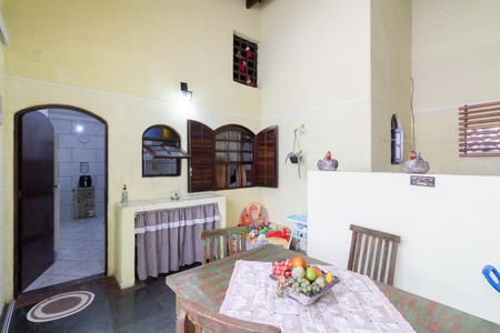 Casa à venda com 130m², 3 quartos e 2 vagasÁrea de Serviço