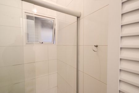 Banheiro de casa para alugar com 1 quarto, 45m² em Vila Guilherme, São Paulo