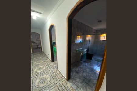 Casa à venda com 167m², 2 quartos e 4 vagas Casa à venda com 167m², 2 quartos e 4 vagasFoto 08