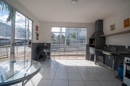 Apartamento para alugar com 45m², 2 quartos e 1 vagaÁrea comum - Churrasqueira