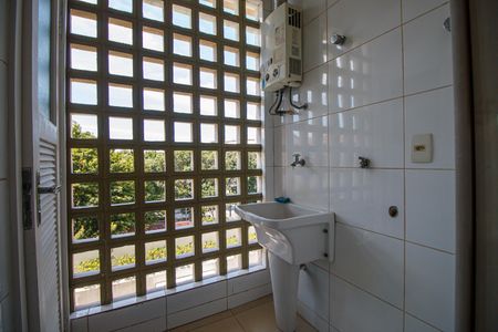 Apartamento para alugar com 90m², 3 quartos e 1 vagaÁrea de trabalho