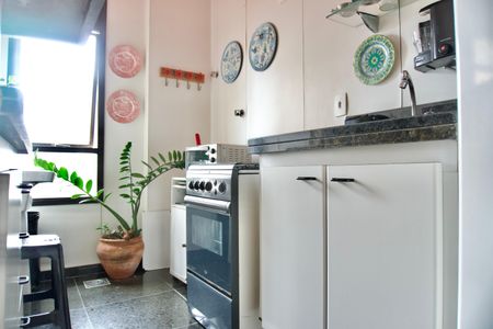 Apartamento à venda com 93m², 2 quartos e sem vaga